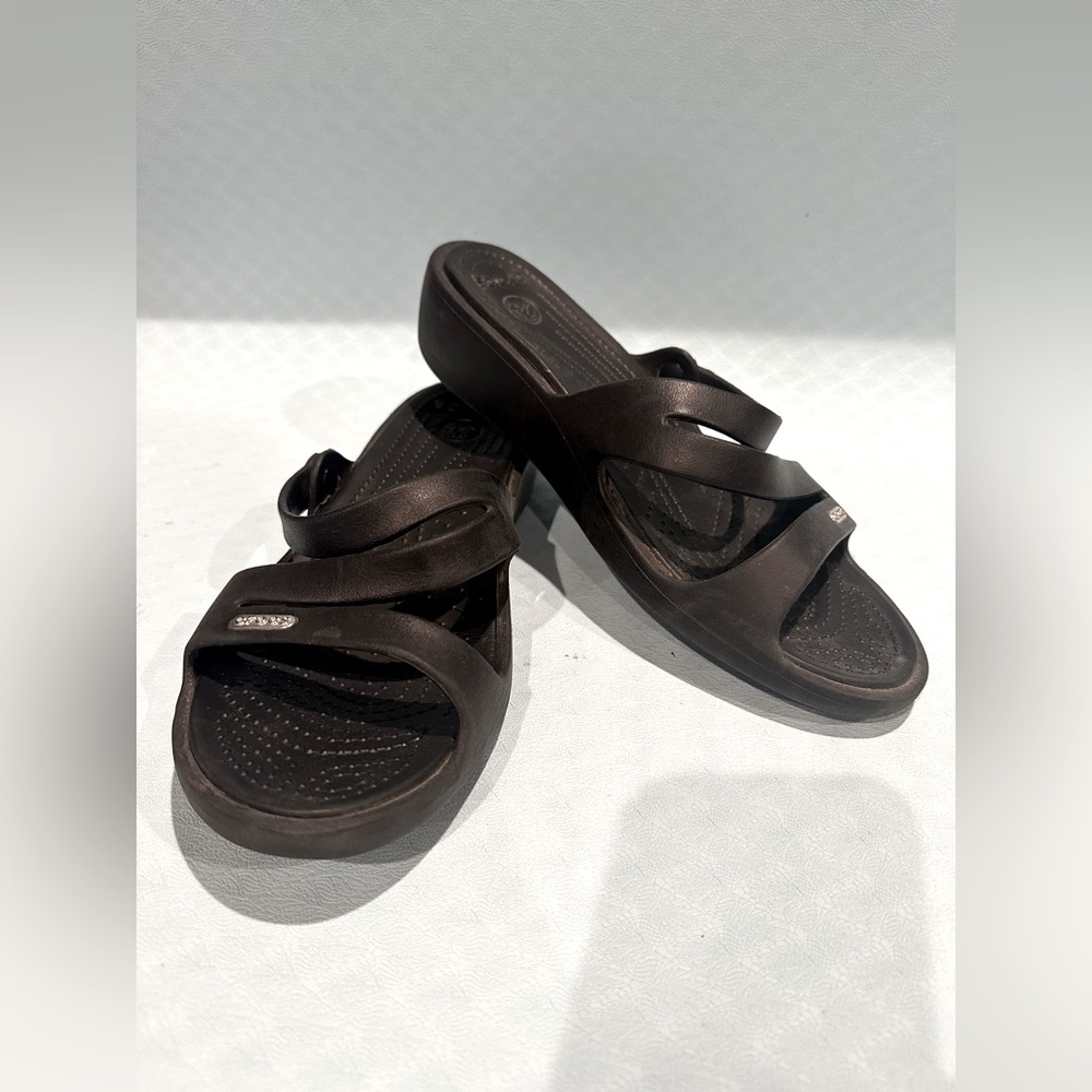 Comfy, lightweight CROCS